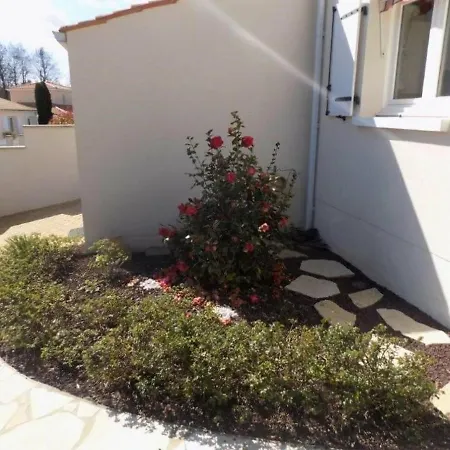 Holiday home Maison Saint-palais-sur-mer, 4 Pieces, 6 Personnes - Fr-1-305a-35 Saint-Palais-sur-Mer