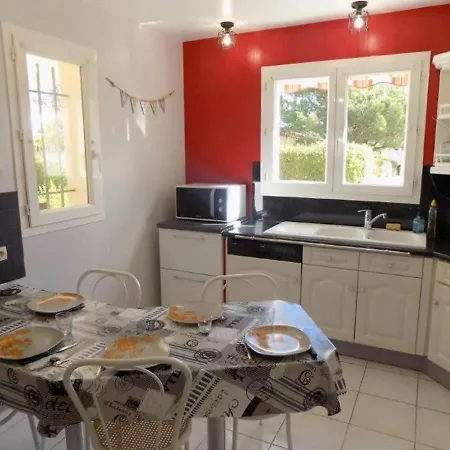 Maison Saint-palais-sur-mer, 4 Pieces, 6 Personnes - Fr-1-305a-35 Holiday home Saint-Palais-sur-Mer